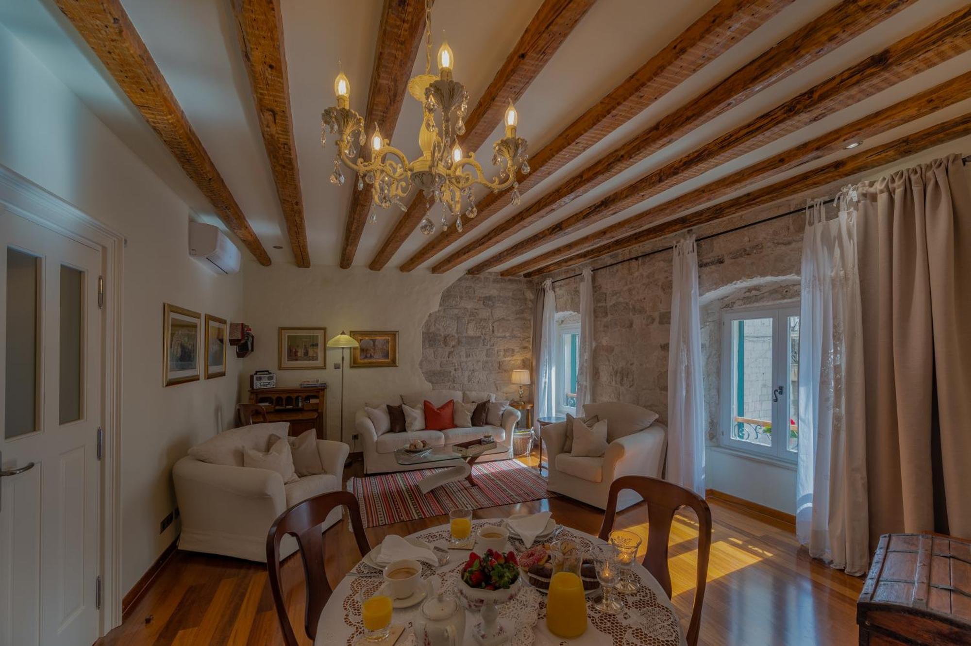 Stone Pearl Heritage Luxury Suite Split Dış mekan fotoğraf